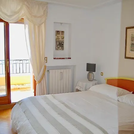 Stunning Penthouse With Panoramic Views Of Village And The French Riviera Apartment *